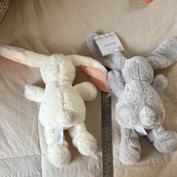 Set of 2 Plush Easter Bunnies NEW SOFT Ivory & Gray 10" Stuffed Animal Rabbit - Picture 3 of 10